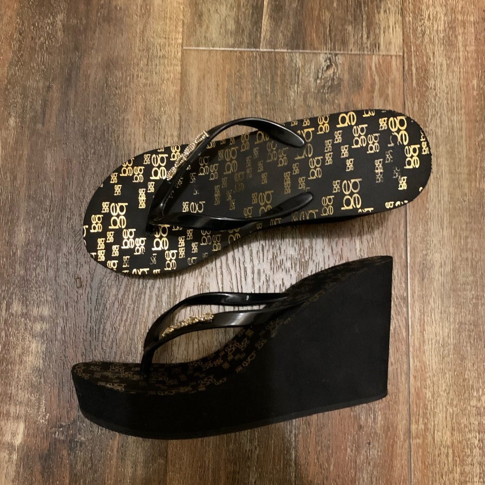 Bebe Flip Flop wedges